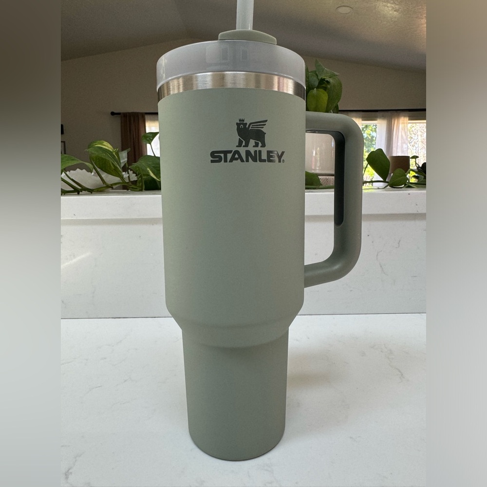 Stanley 40oz Bay leaf Soft matte Stanley